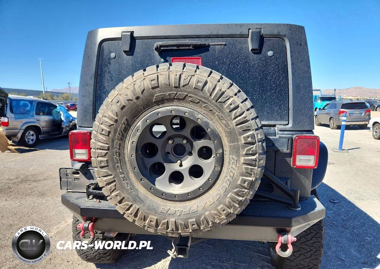 2010 Jeep Wrangler Unlimited Rubicon VIN:1J4BA6H14AL166988 - 6