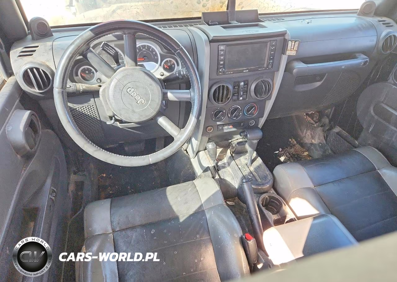 2010 Jeep Wrangler Unlimited Rubicon VIN:1J4BA6H14AL166988 - 8