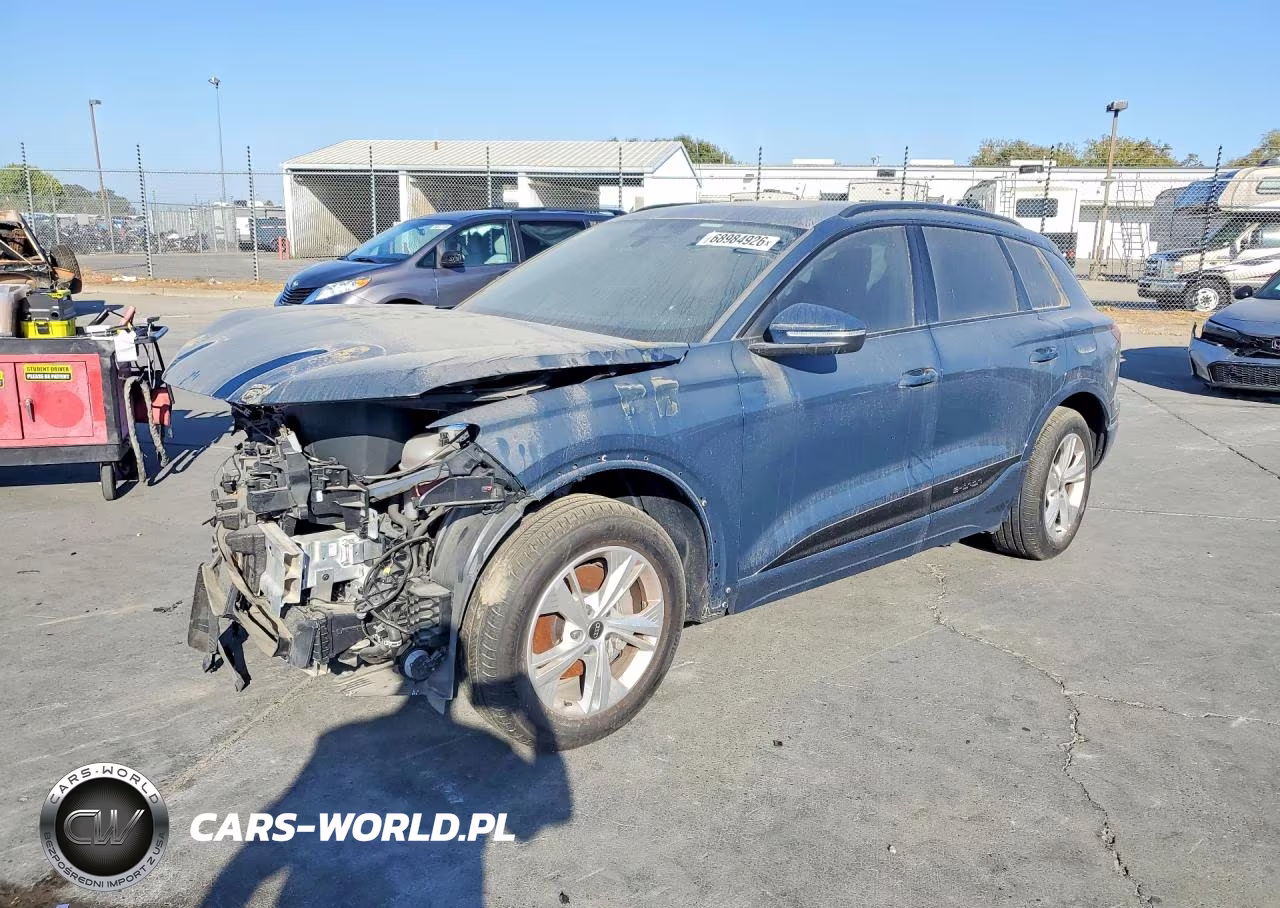 2025 Audi Q6 E-Tron Premium Plus