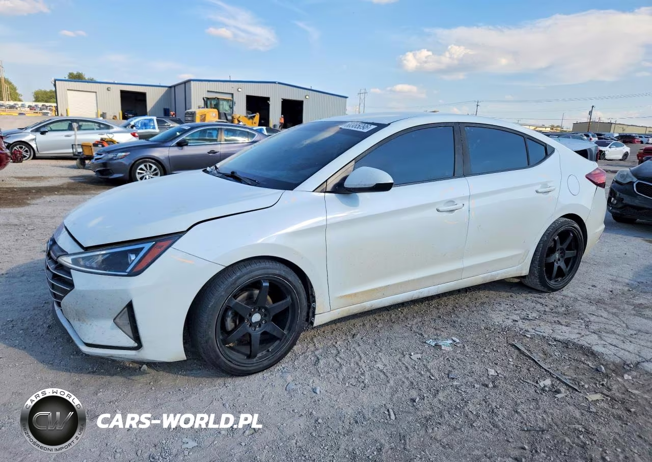 2019 Hyundai Elantra Se