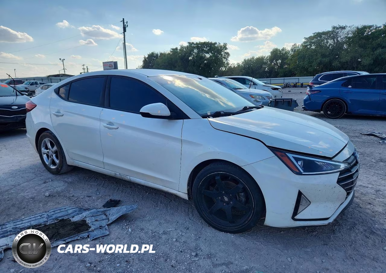 2019 Hyundai Elantra Se VIN:5NPD74LFXKH425672 - 4