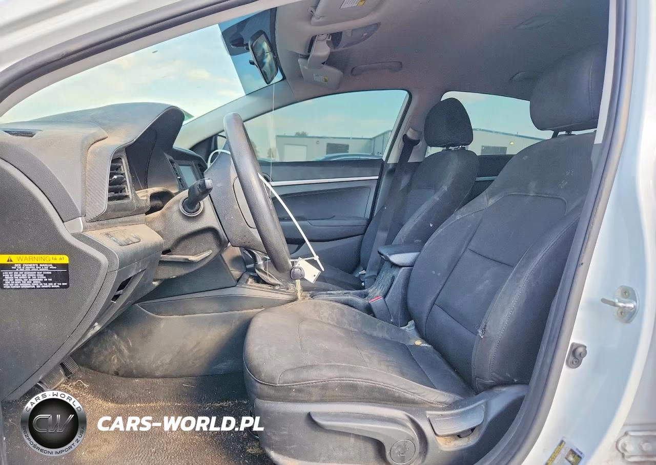 2019 Hyundai Elantra Se VIN:5NPD74LFXKH425672 - 7