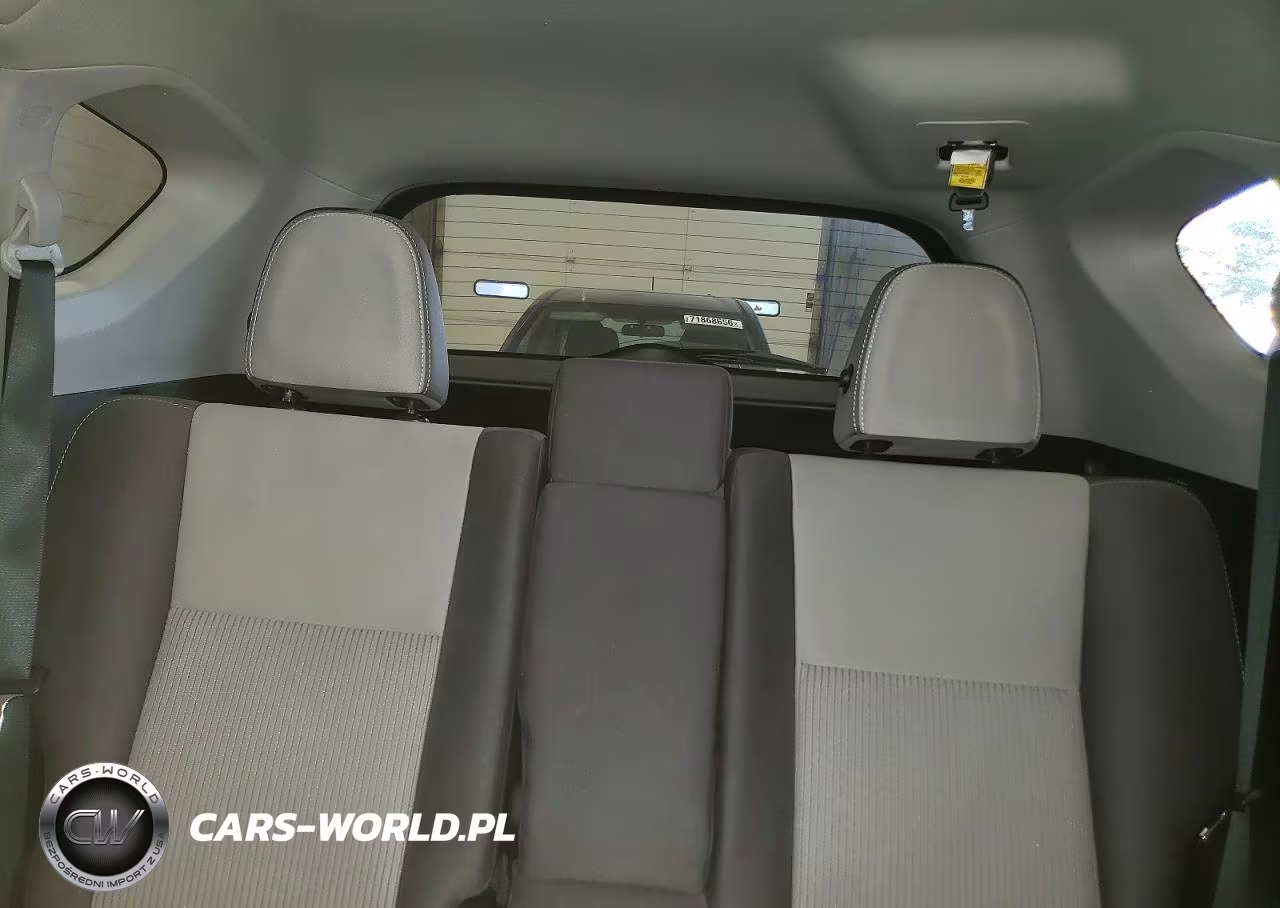 2014 Toyota Rav4 Xle VIN:2T3RFREV1EW160440 - 10