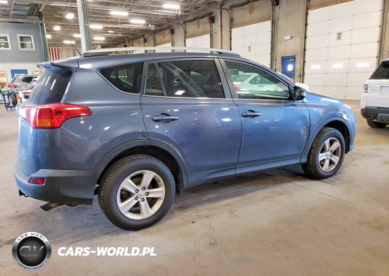 2014 Toyota Rav4 Xle VIN:2T3RFREV1EW160440 - 3
