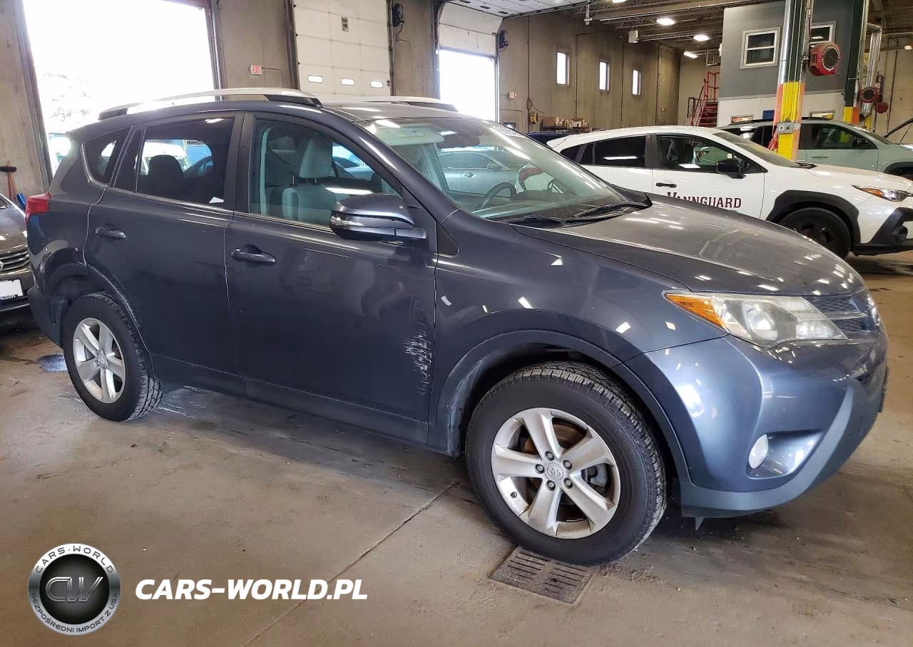 2014 Toyota Rav4 Xle VIN:2T3RFREV1EW160440 - 4