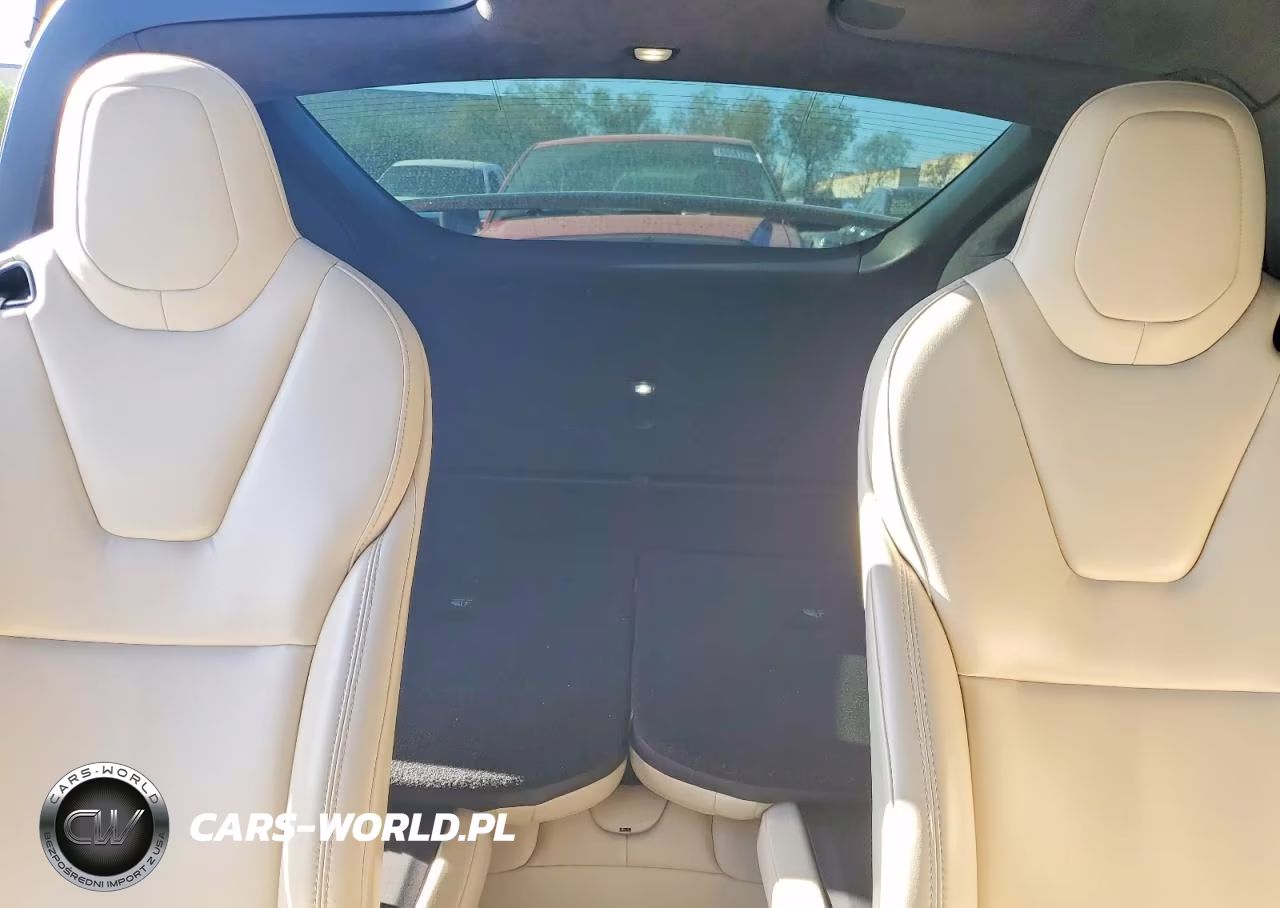 2019 Tesla Model X VIN:5YJXCBE24KF193172 - 10