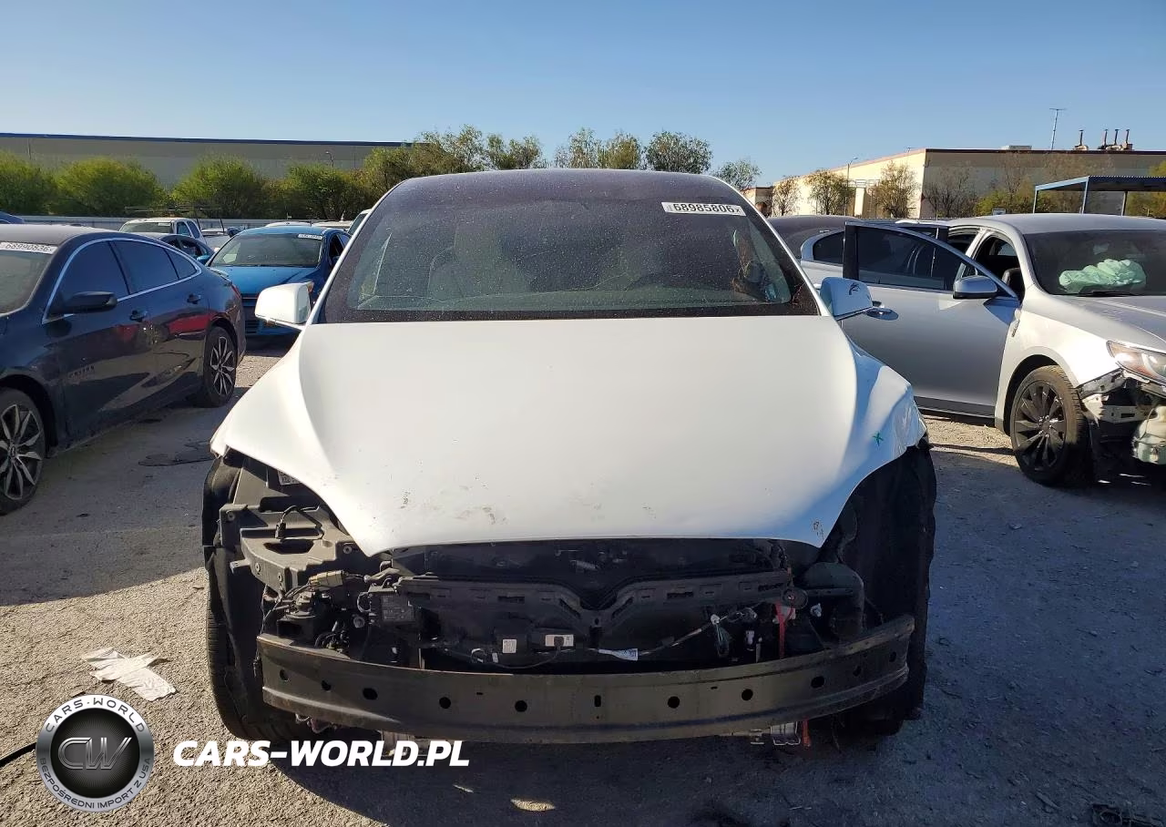 2019 Tesla Model X VIN:5YJXCBE24KF193172 - 5