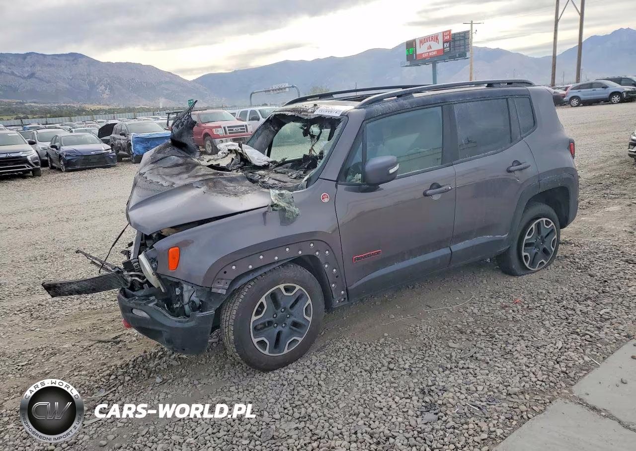 2016 Jeep Renegade Trailhawk VIN:ZACCJBCT1GPC93178 - 1