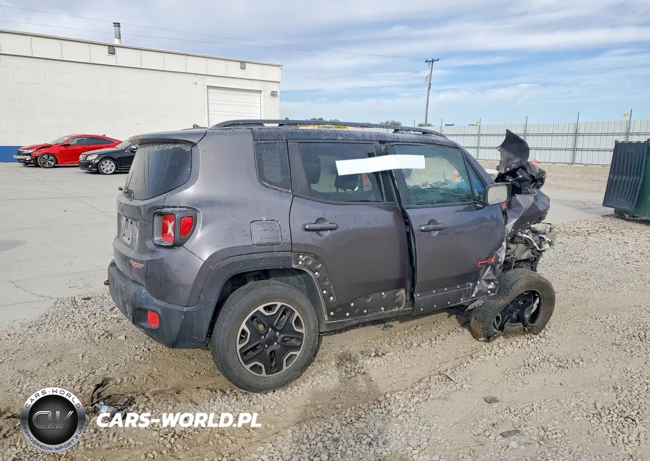 2016 Jeep Renegade Trailhawk VIN:ZACCJBCT1GPC93178 - 3