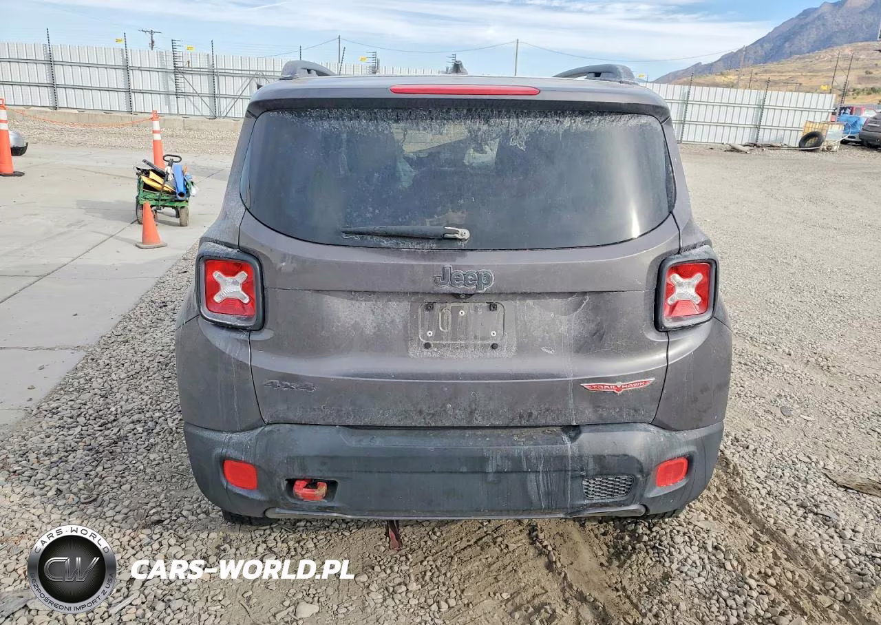 2016 Jeep Renegade Trailhawk VIN:ZACCJBCT1GPC93178 - 6