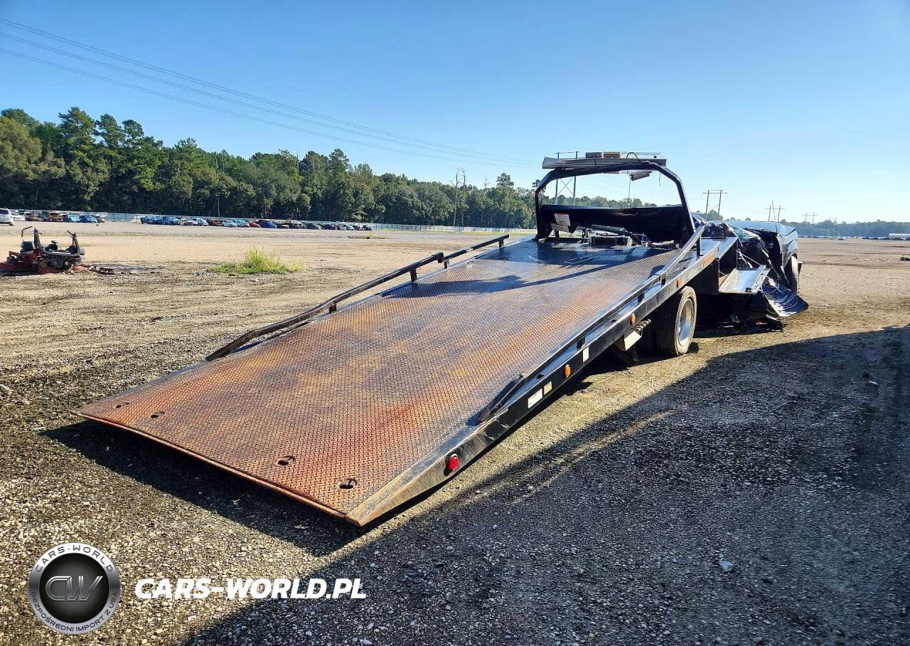 2022 Ford F550 Super Duty Rollback Truck VIN:1FDUF5HT0NDA27996 - 3