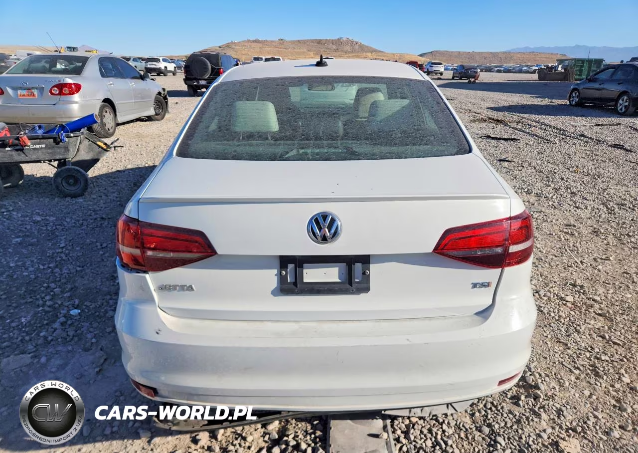 2016 Volkswagen Jetta Sport VIN:3VWD17AJ0GM270428 - 6