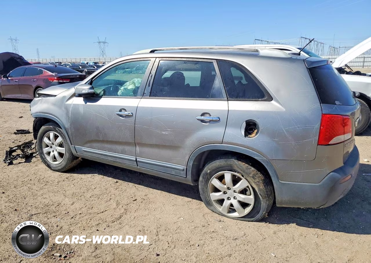 2011 Kia Sorento Lx VIN:5XYKT4A25BG116833 - 2