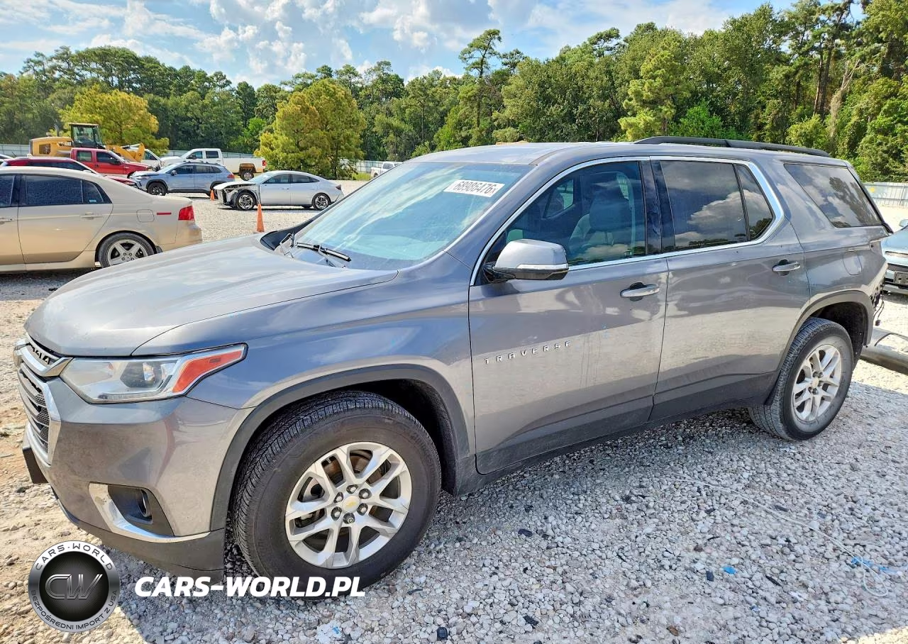 2019 Chevrolet Traverse Lt VIN:1GNERGKW8KJ167460 - 1