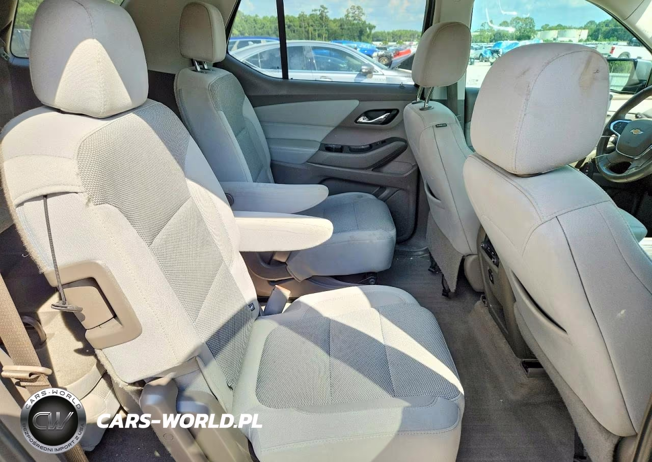 2019 Chevrolet Traverse Lt VIN:1GNERGKW8KJ167460 - 11