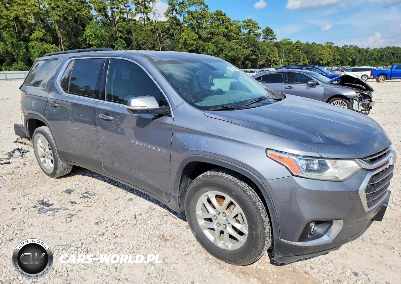 2019 Chevrolet Traverse Lt VIN:1GNERGKW8KJ167460 - 4