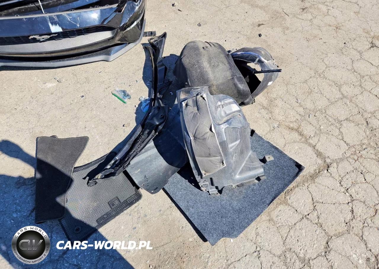 2021 Ford Mustang VIN:1FA6P8TH0M5106002 - 12