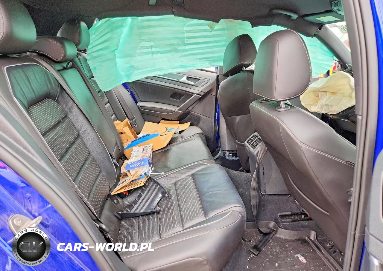 2018 Volkswagen Golf R VIN:WVWVF7AUXJW173358 - 10