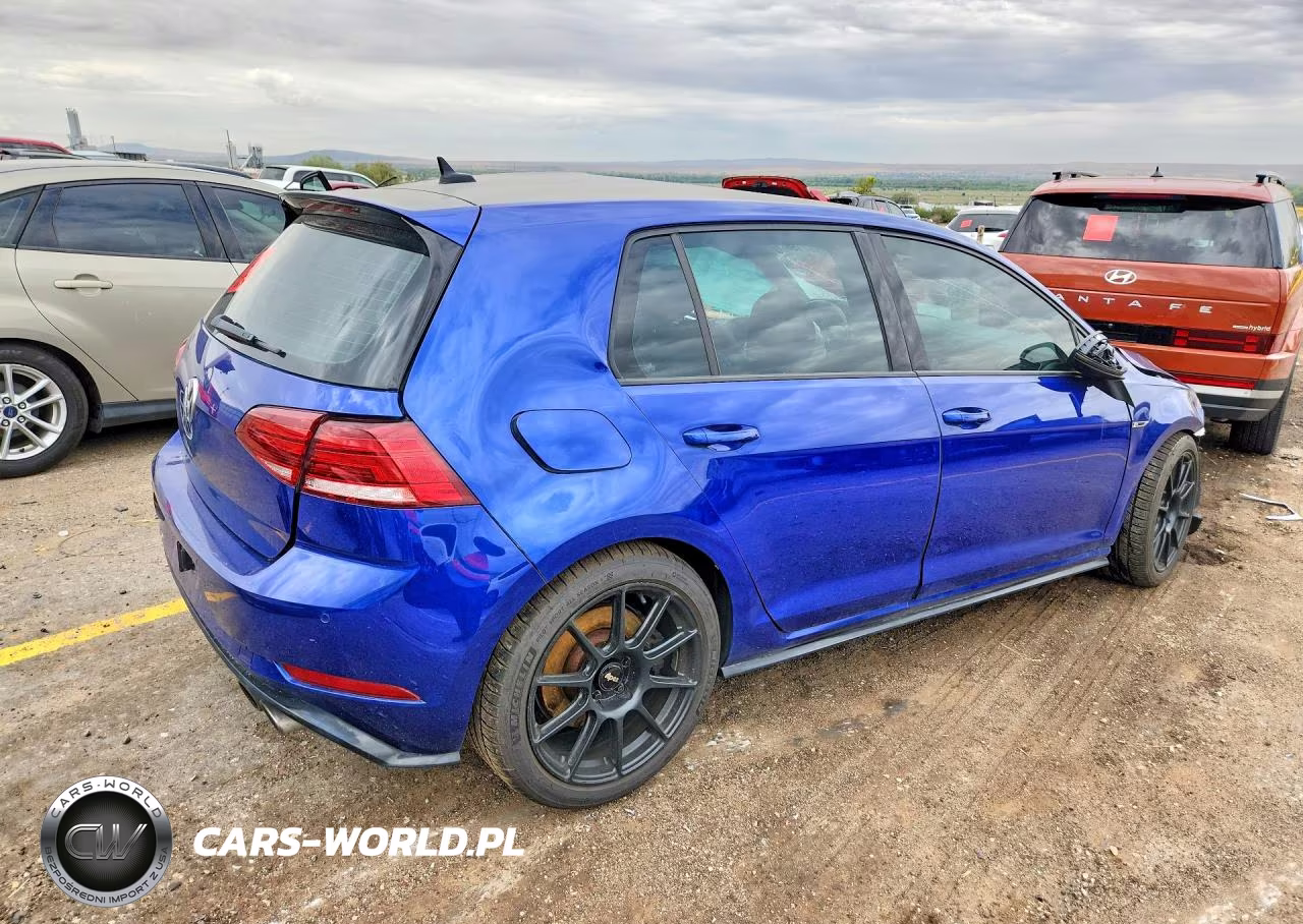 2018 Volkswagen Golf R VIN:WVWVF7AUXJW173358 - 3