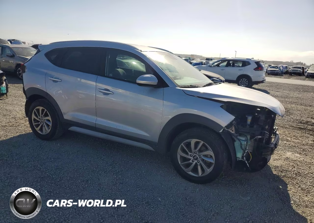 2018 Hyundai Tucson Sel VIN:KM8J33A40JU693379 - 4