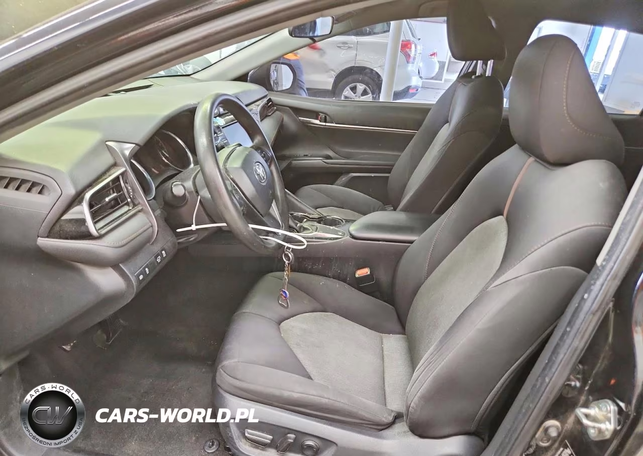 2019 Toyota Camry Le VIN:4T1B11HK5KU241030 - 7