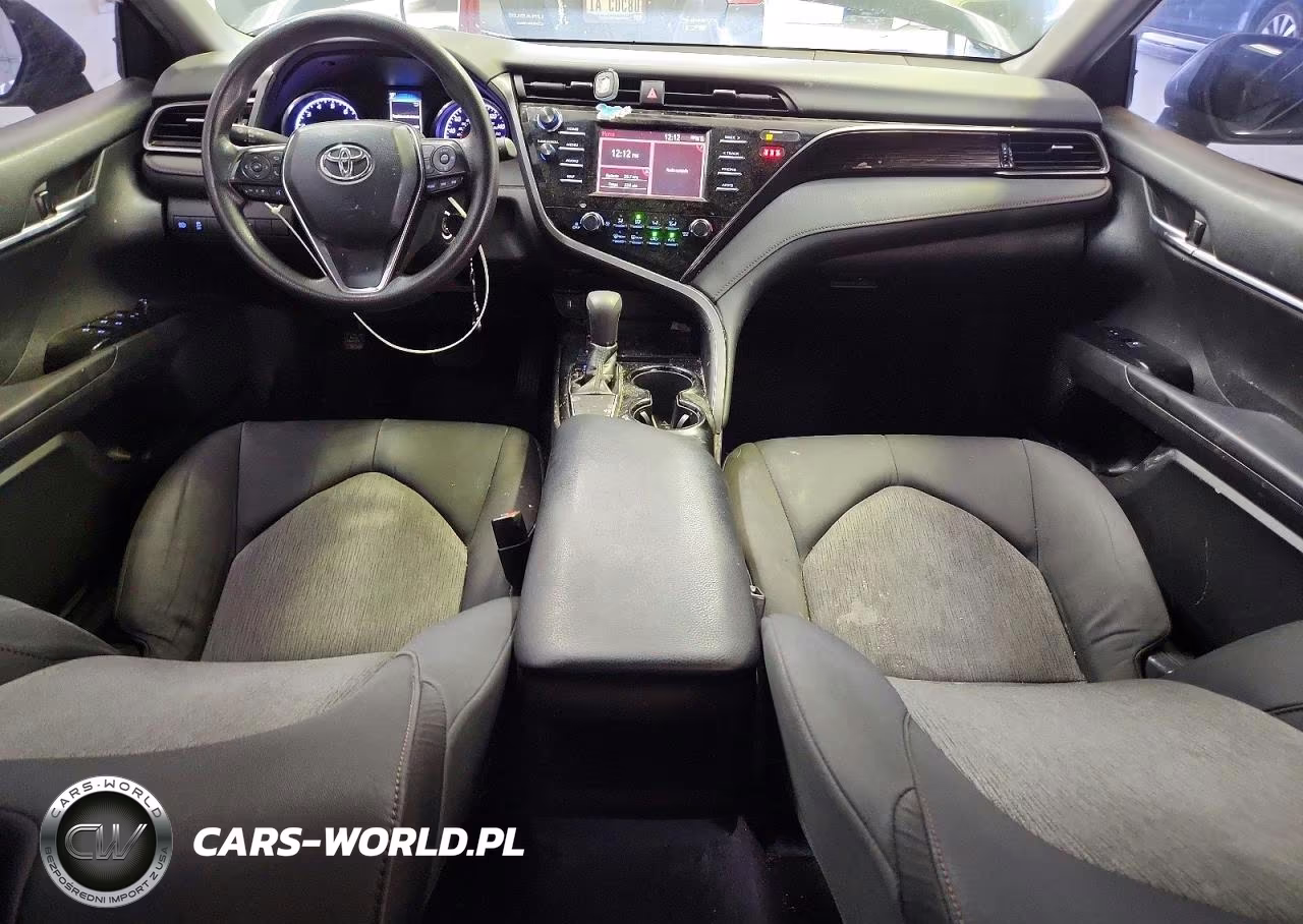 2019 Toyota Camry Le VIN:4T1B11HK5KU241030 - 8