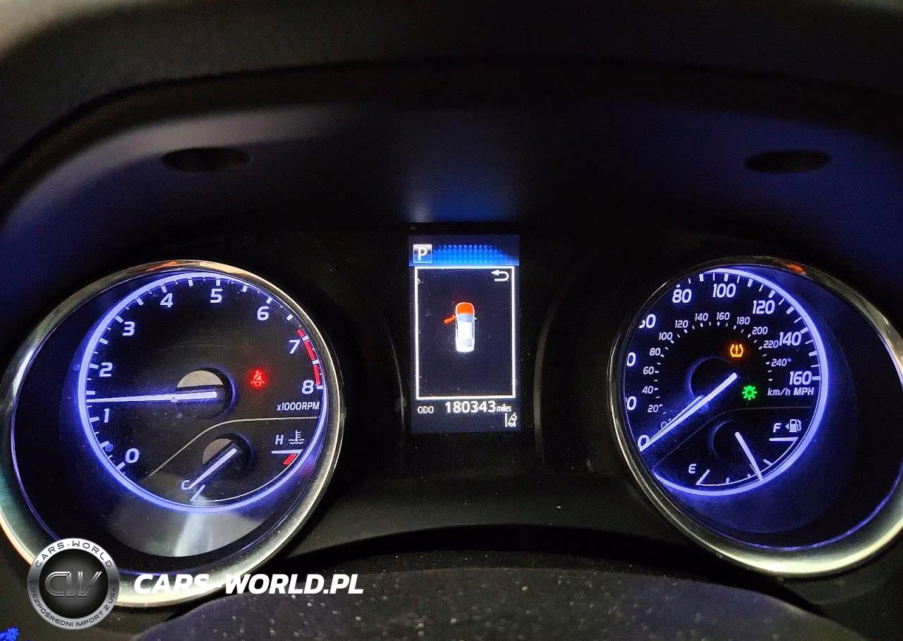 2019 Toyota Camry Le VIN:4T1B11HK5KU241030 - 9