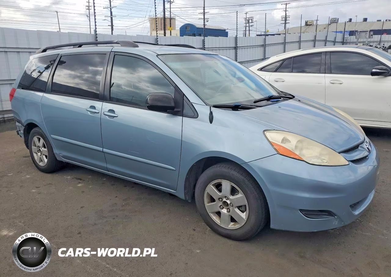 2009 Toyota Sienna Le 7-Passenger VIN:5TDZK23C79S241261 - 4