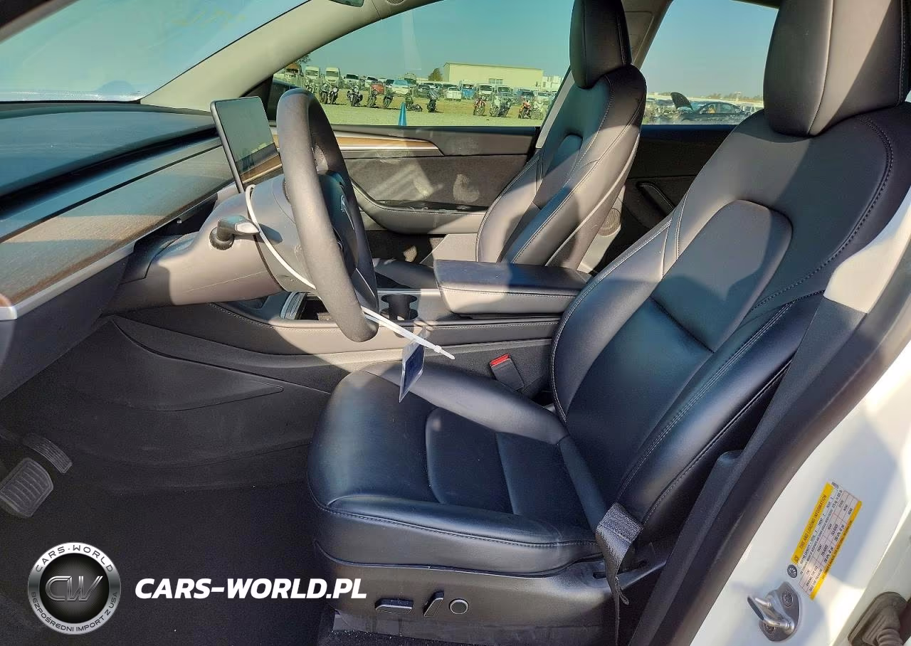 2023 Tesla Model Y VIN:7SAYGDEE7PF690225 - 7