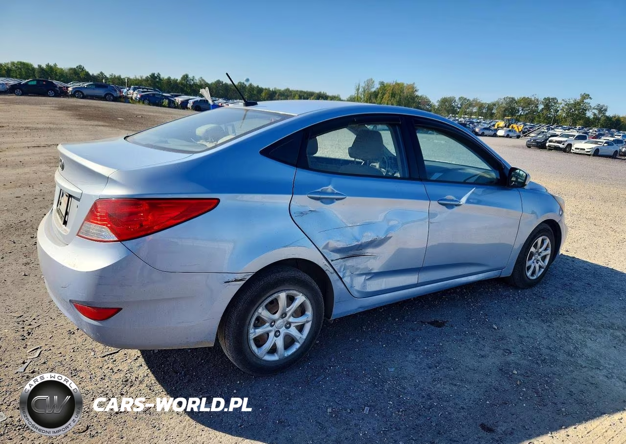 2013 Hyundai Accent Gls VIN:KMHCT4AE9DU344412 - 3