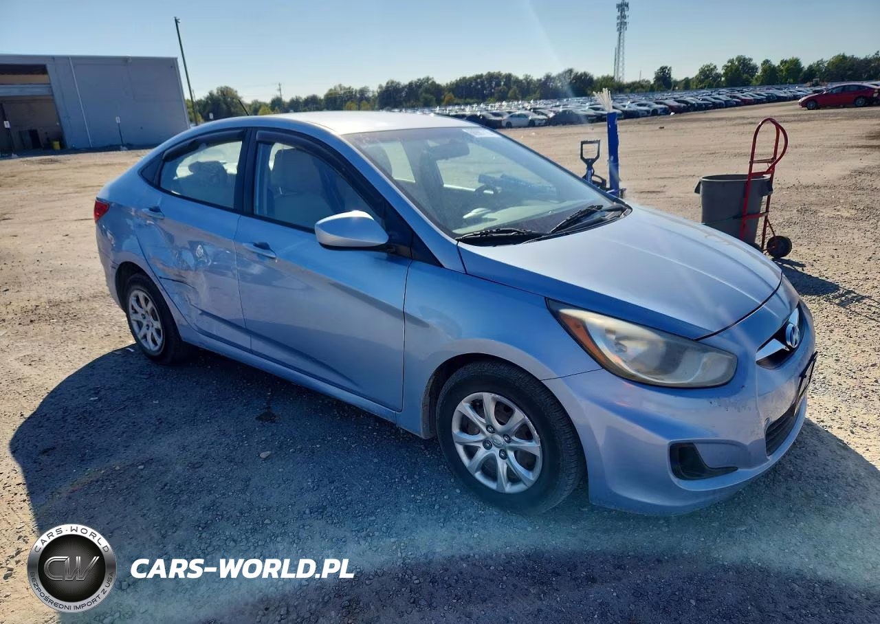 2013 Hyundai Accent Gls VIN:KMHCT4AE9DU344412 - 4