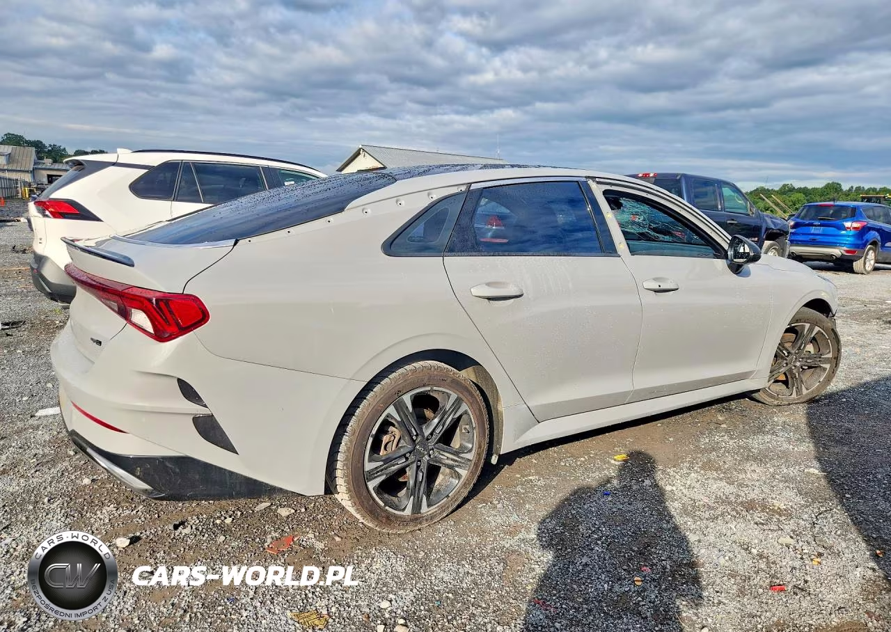2022 Kia K5 Gt Line VIN:5XXG64J20NG108712 - 3
