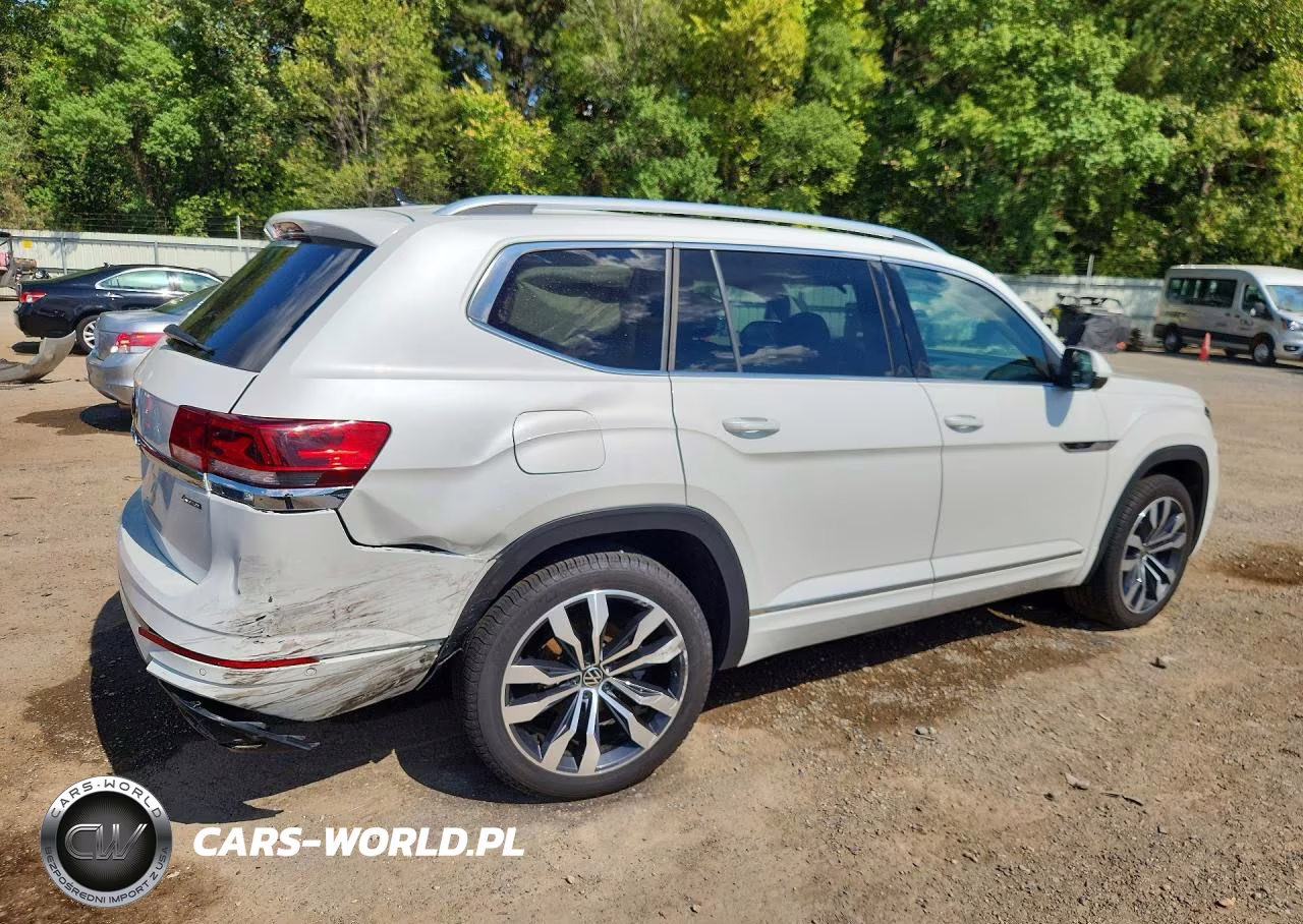 2023 Volkswagen Atlas Sel Premium R-Line VIN:1V2FR2CA3PC520331 - 3