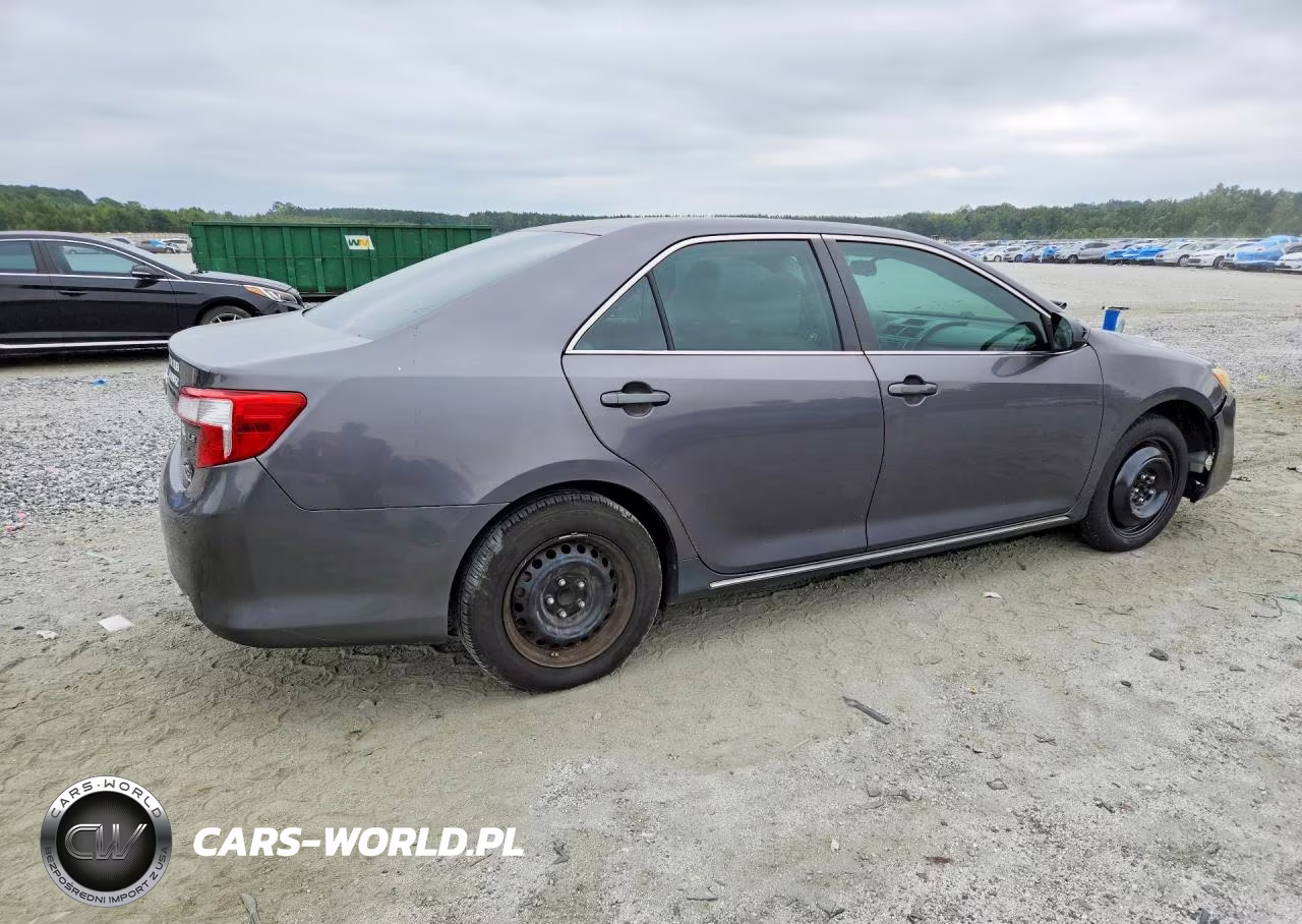 2013 Toyota Camry Le VIN:4T1BF1FK5DU663886 - 3