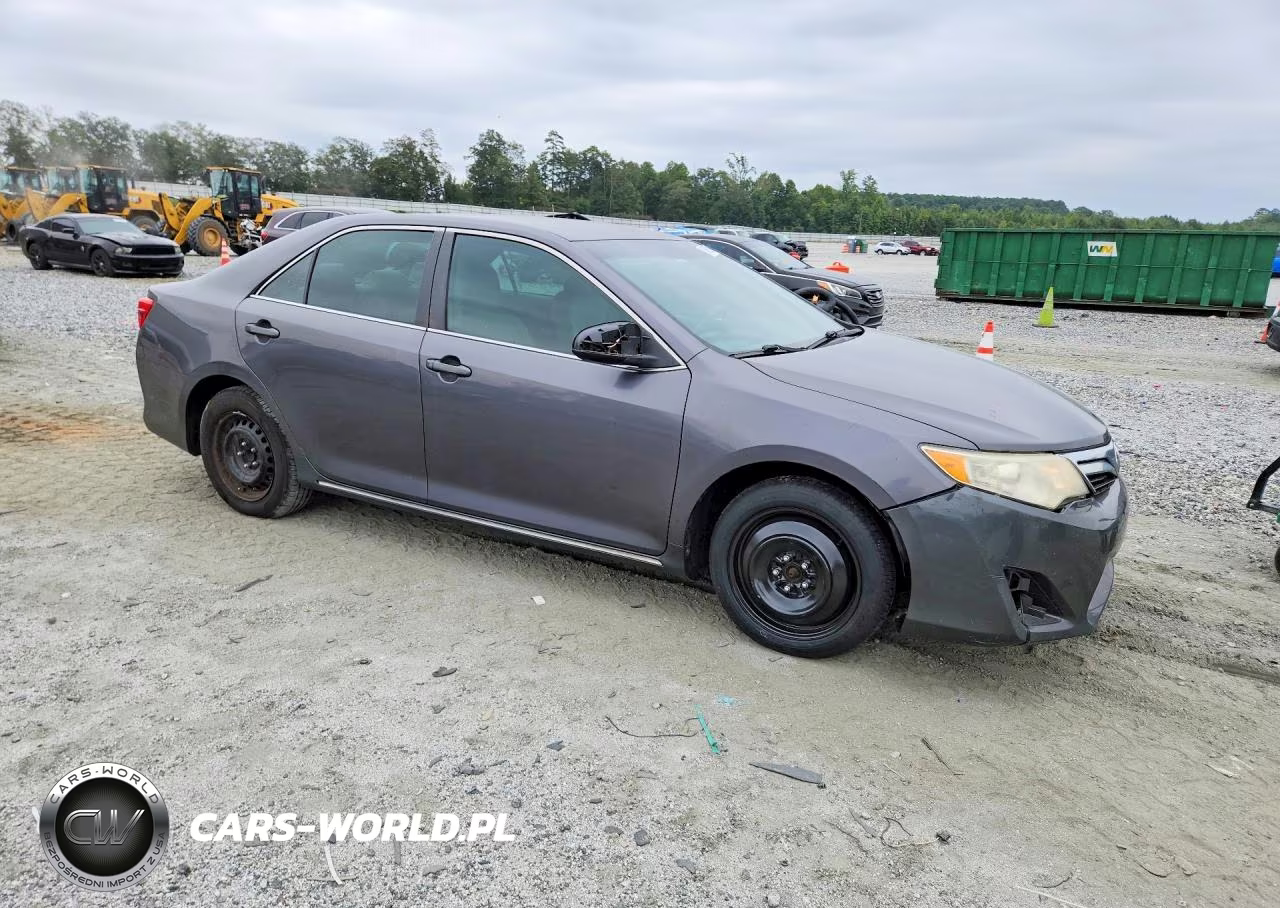 2013 Toyota Camry Le VIN:4T1BF1FK5DU663886 - 4