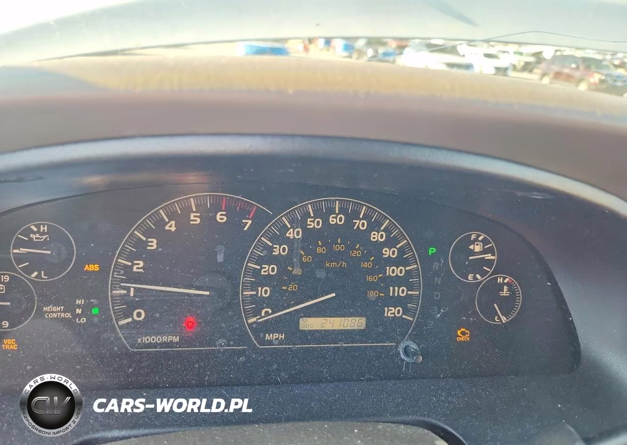2005 Toyota Sequoia Limited VIN:5TDZT38A45S255302 - 9