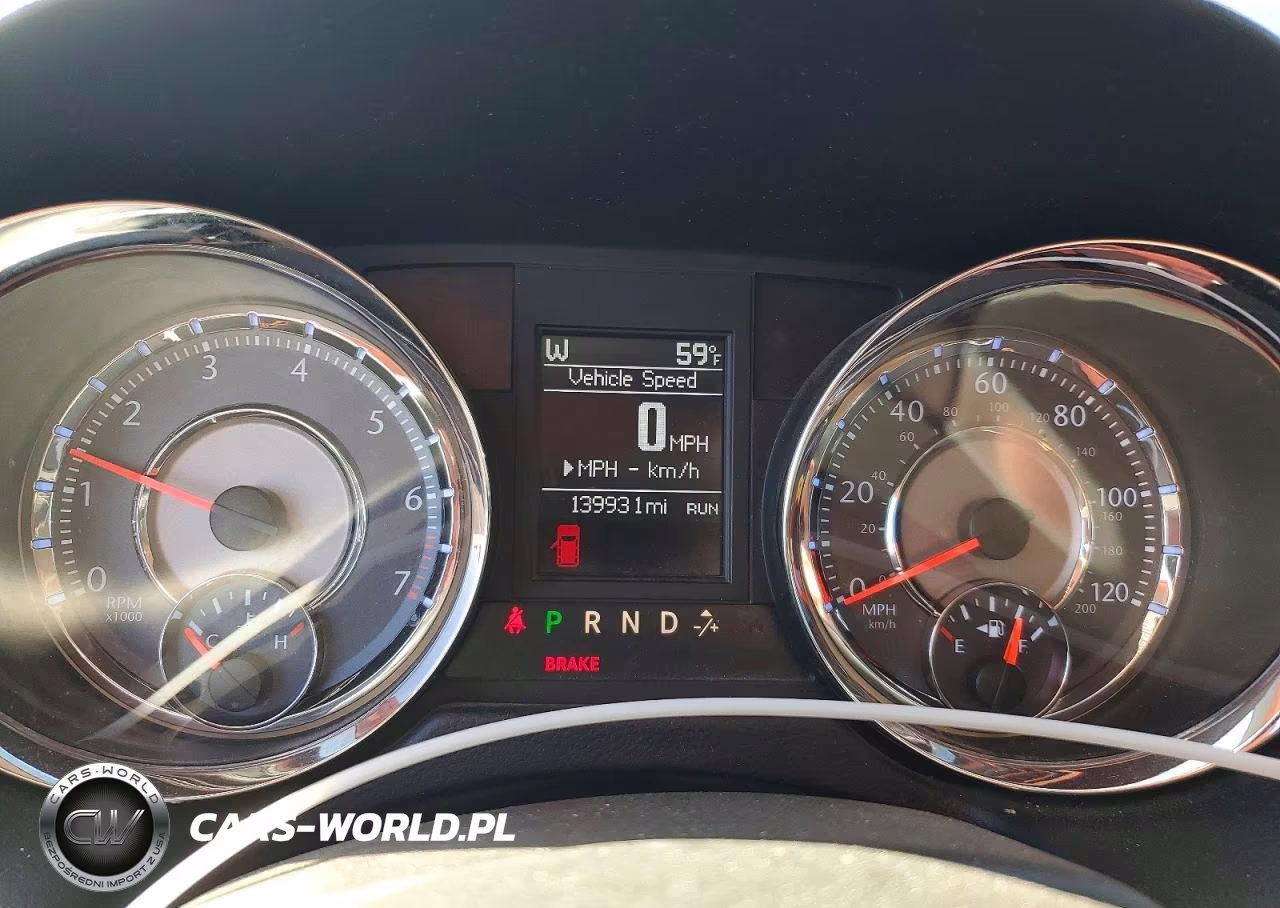 2014 Chrysler Town & Country Touring VIN:2C4RC1BG1ER342326 - 9