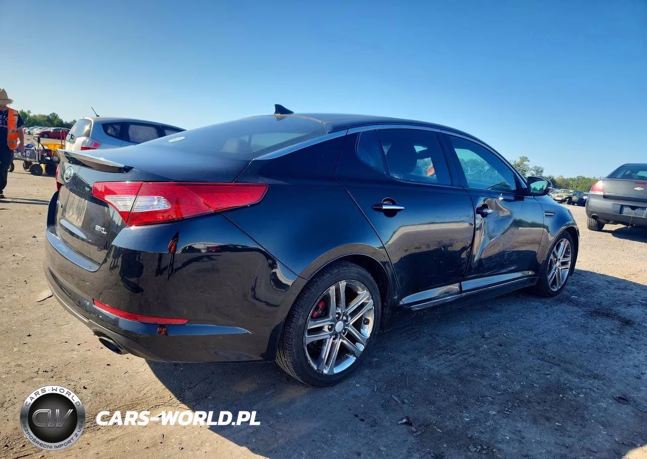 2013 Kia Optima Sx VIN:5XXGR4A63DG119552 - 3