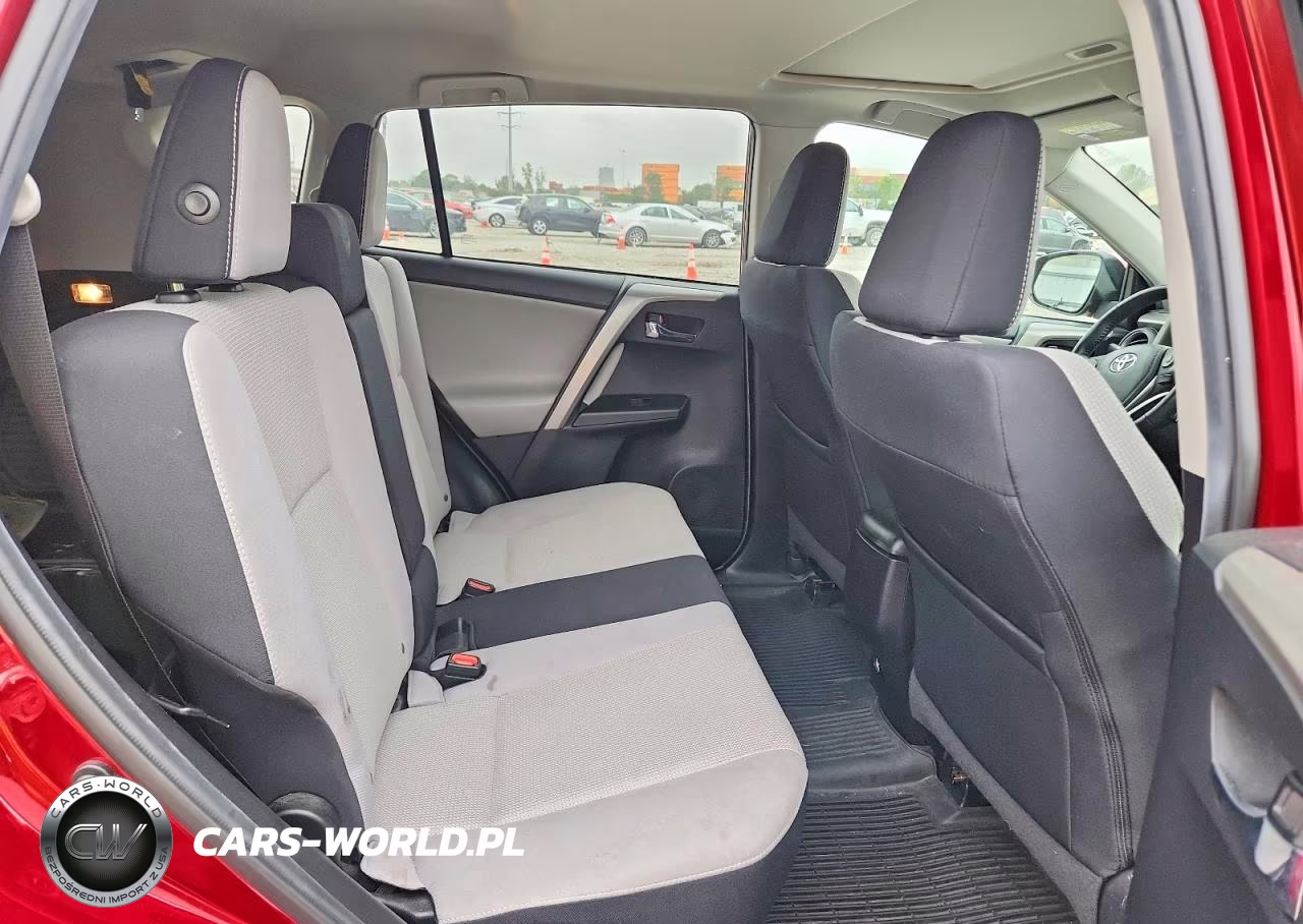 2018 Toyota Rav4 Xle VIN:2T3RFREV6JW717966 - 10