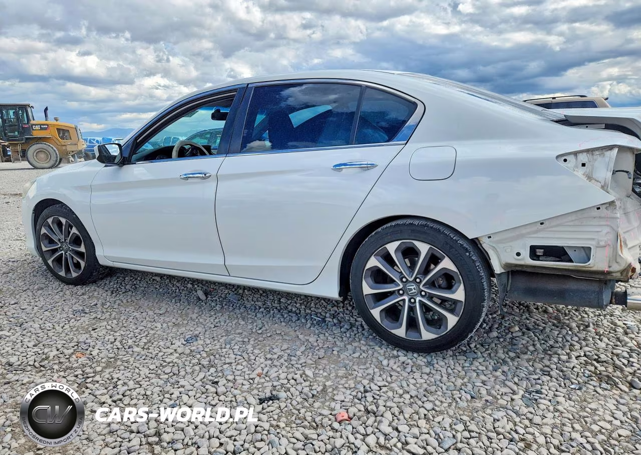 2013 Honda Accord Sport VIN:1HGCR2F52DA282774 - 2