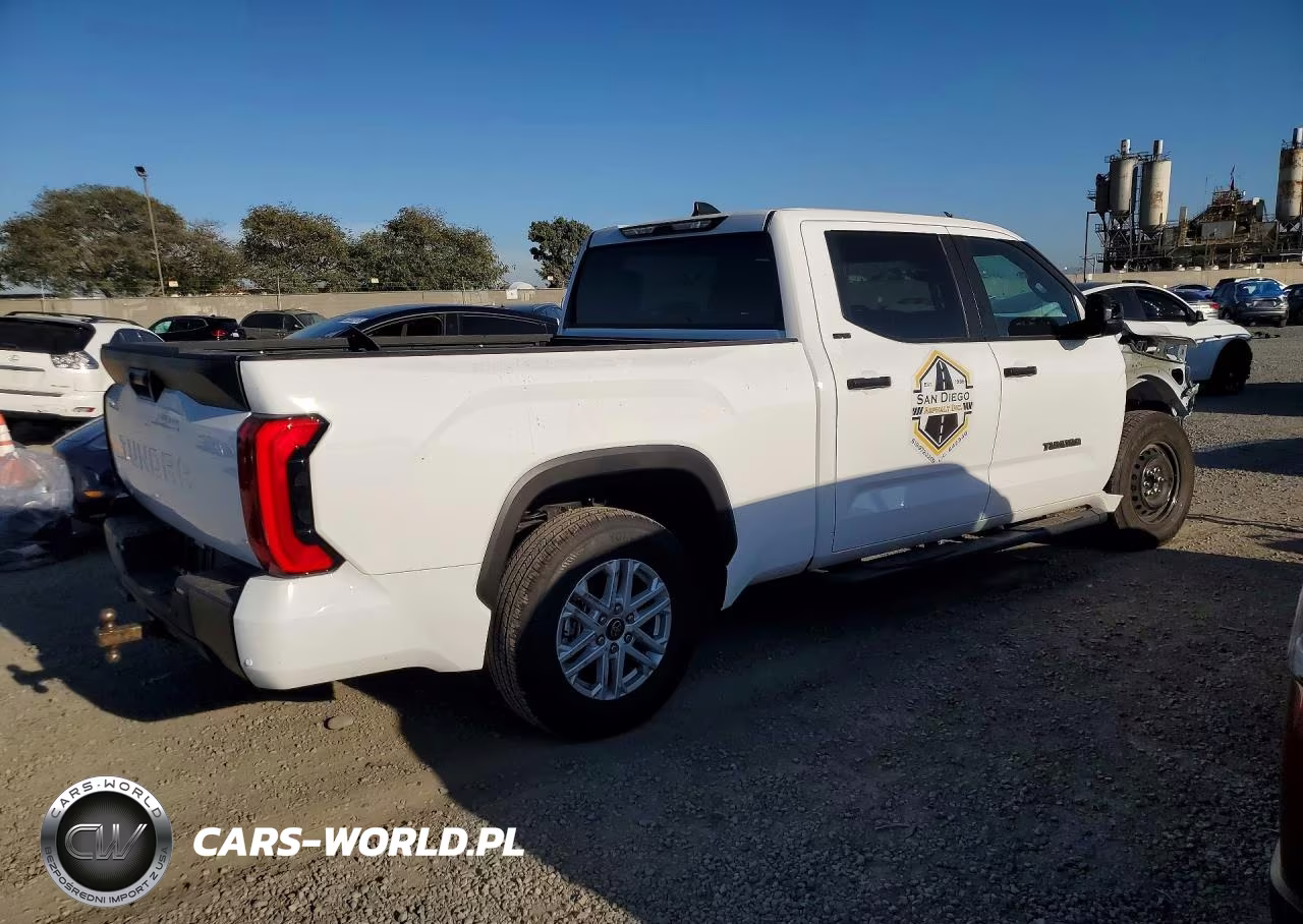 2026 Toyota Tundra Crewmax Sr5 VIN:5TFLA5BC0TX003958 - 3