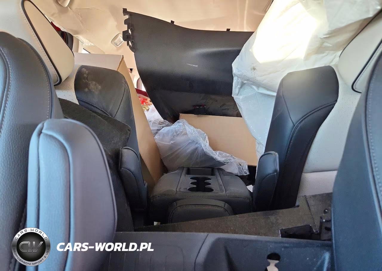 2026 Honda Odyssey Elite VIN:5FNRL6H9XTB058871 - 10