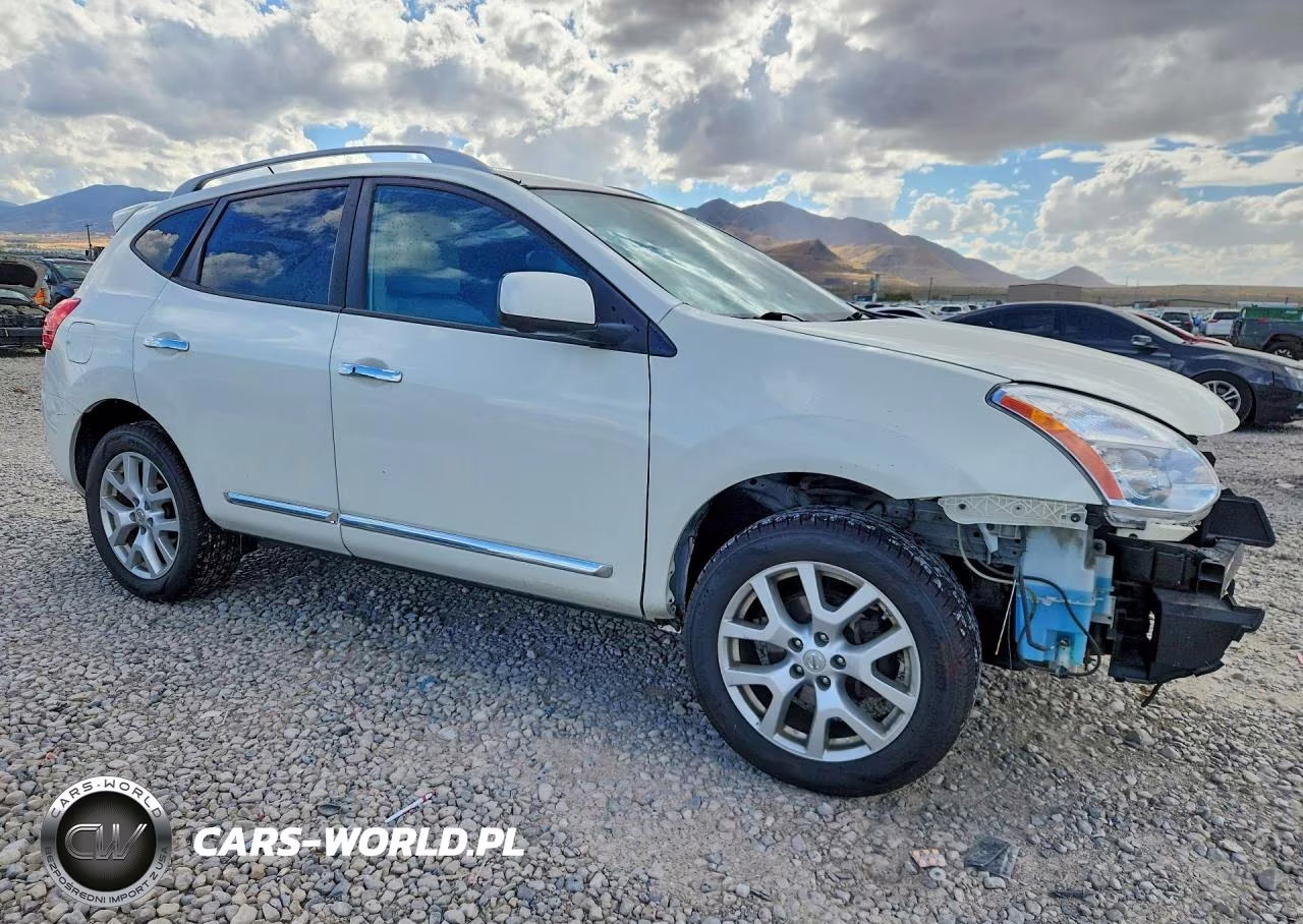 2012 Nissan Rogue S VIN:JN8AS5MV1CW372941 - 4