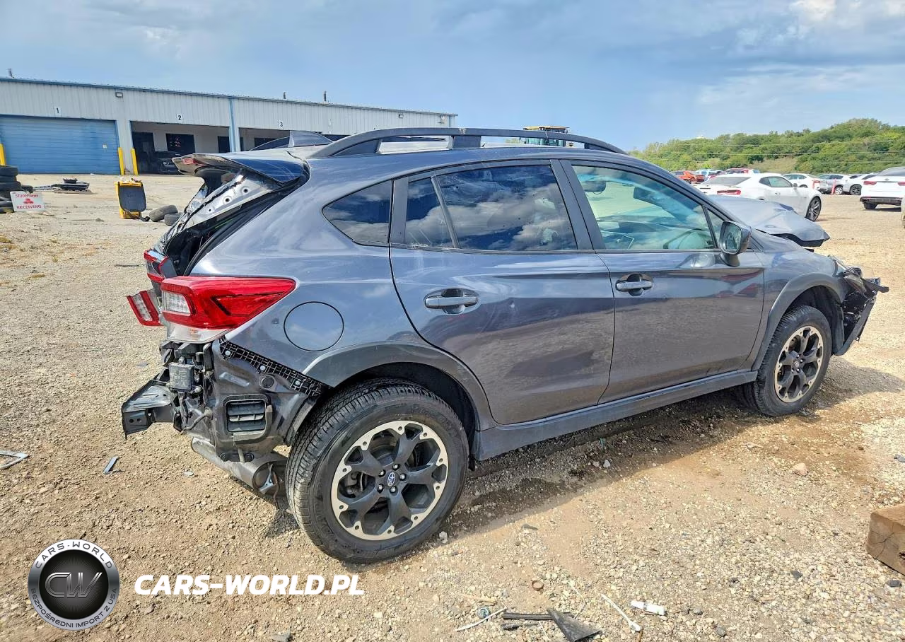 2022 Subaru Crosstrek Premium VIN:JF2GTAEC9N8254220 - 3