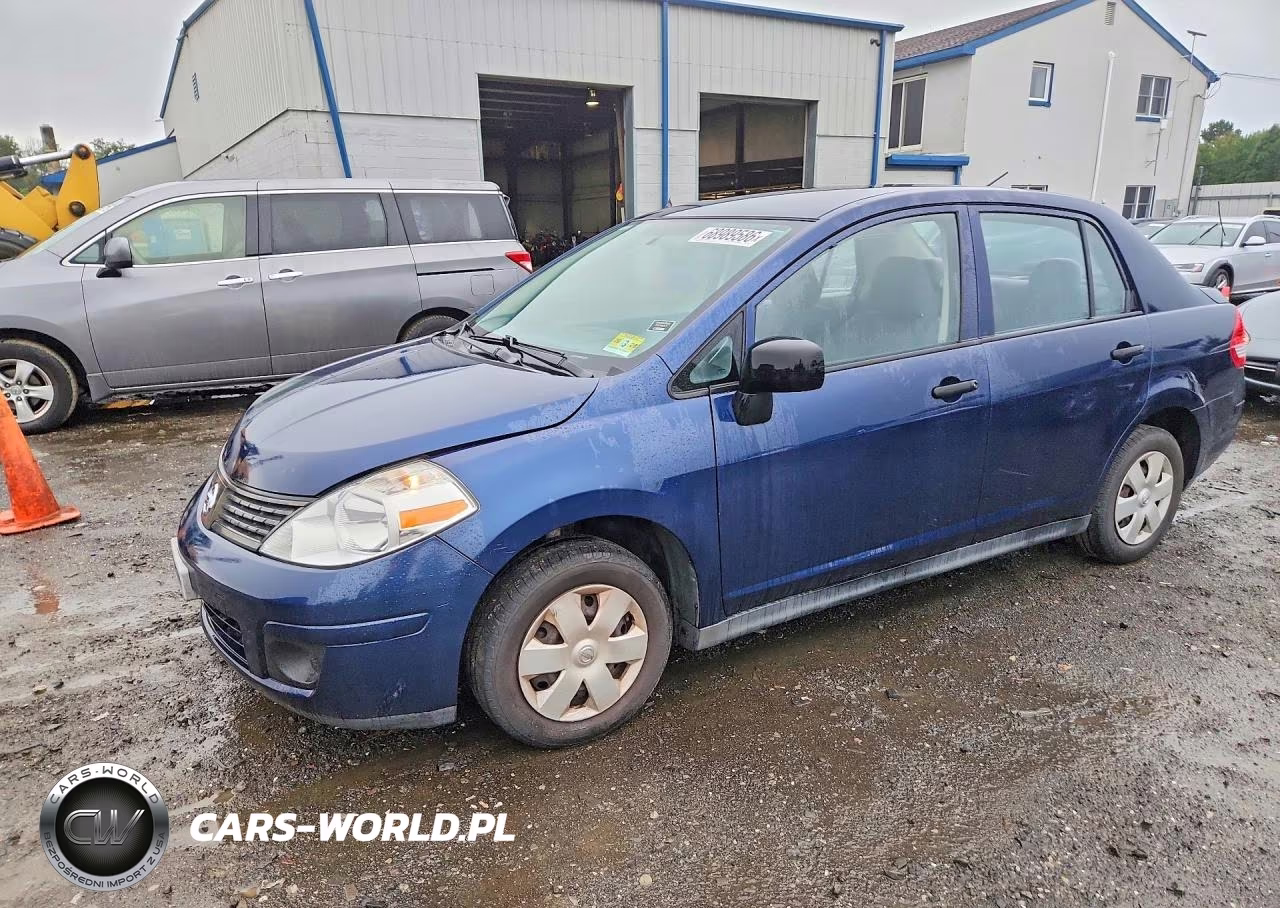 2011 Nissan Versa 1.6 Base