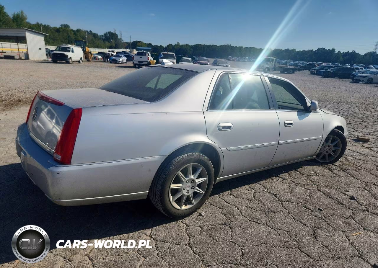2010 Cadillac Dts Luxury Collection VIN:1G6KD5EY5AU138199 - 3