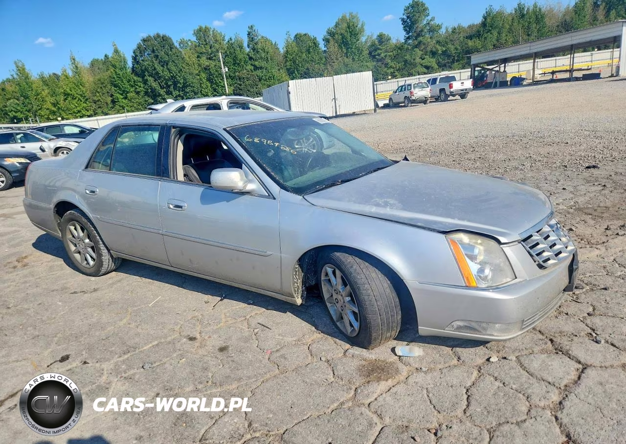2010 Cadillac Dts Luxury Collection VIN:1G6KD5EY5AU138199 - 4