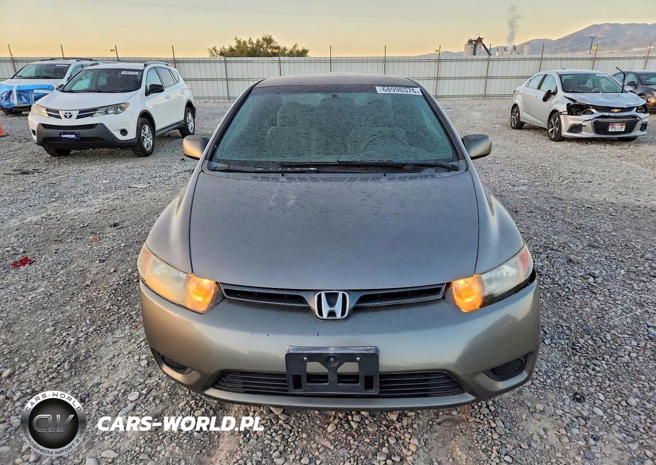 2007 Honda Civic Lx VIN:2HGFG11657H584935 - 5
