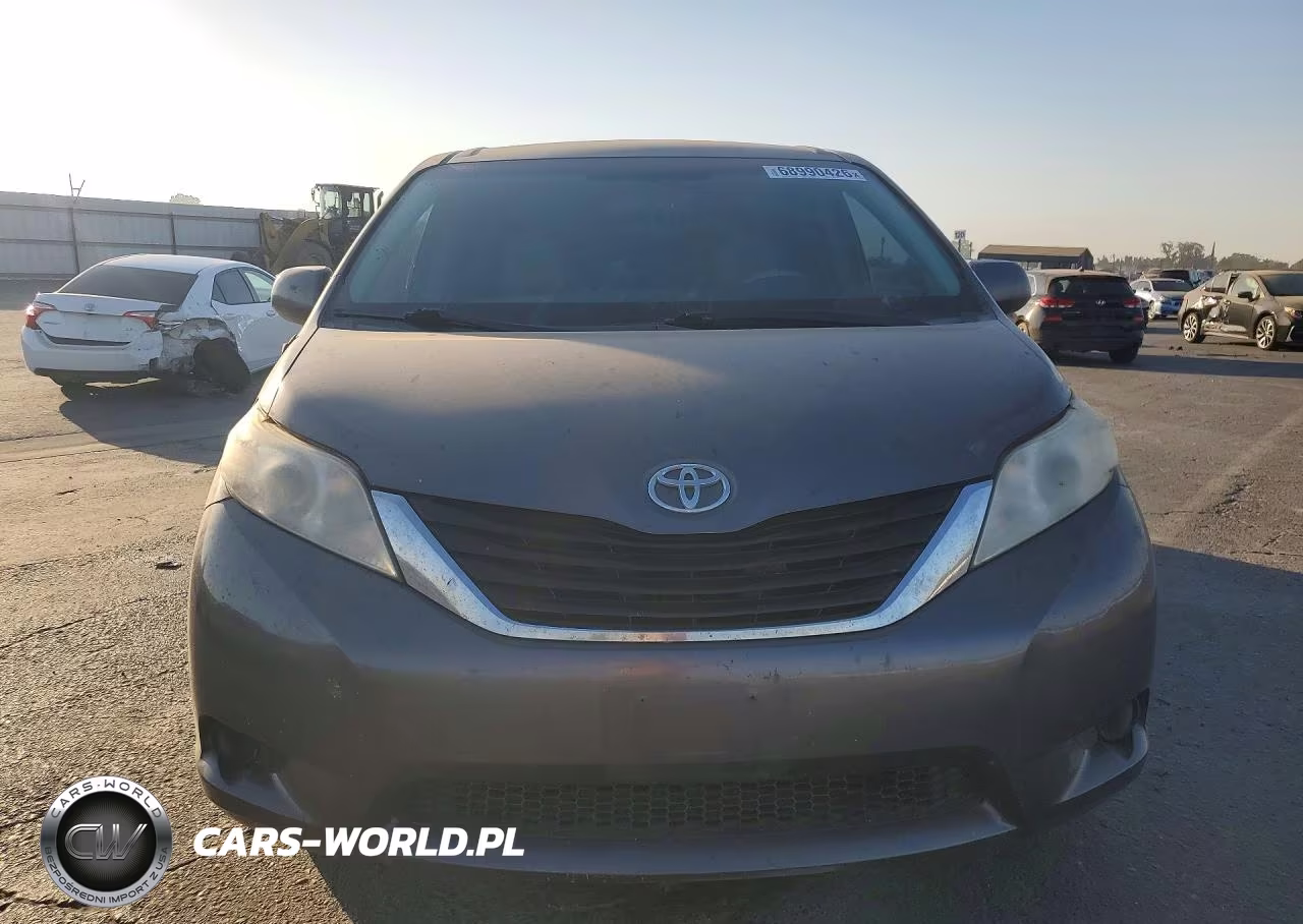 2012 Toyota Sienna Le VIN:5TDKK3DC0CS194166 - 5