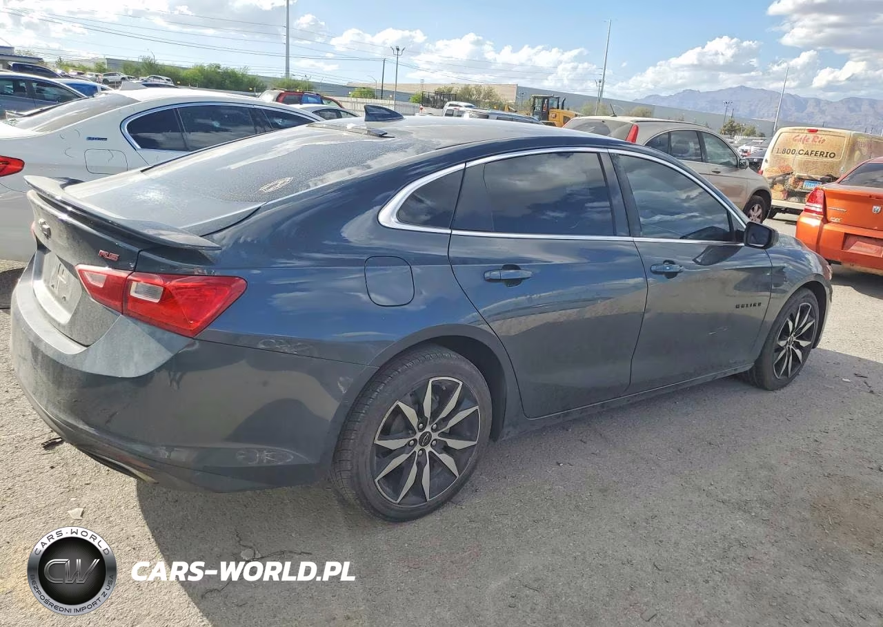 2020 Chevrolet Malibu Rs VIN:1G1ZG5ST6LF125781 - 3